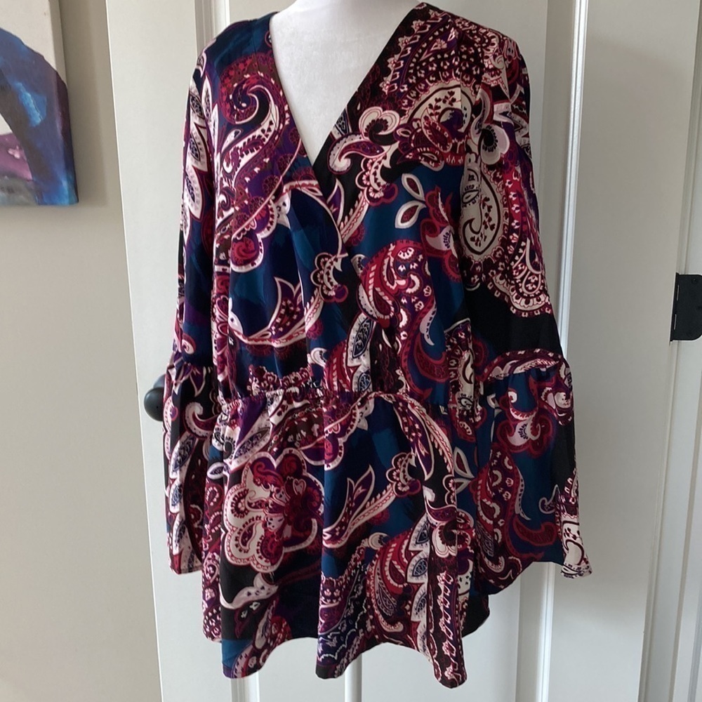 Lane Bryant Outlet 20 blouse faux wrap v-neck bell sleeves paisley - Picture 8 of 14